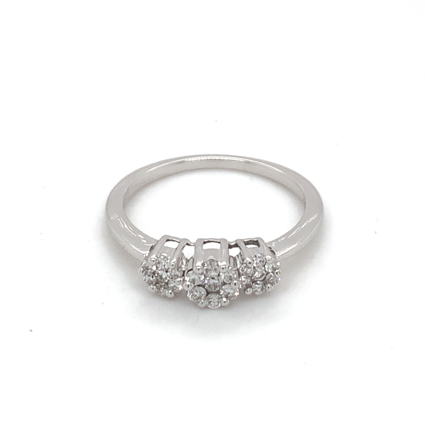 18ct White Gold Diamond Engagement Ring